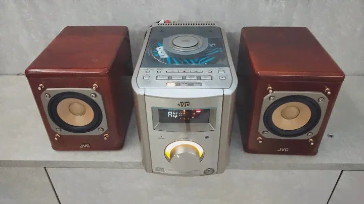 JVC UX7000 